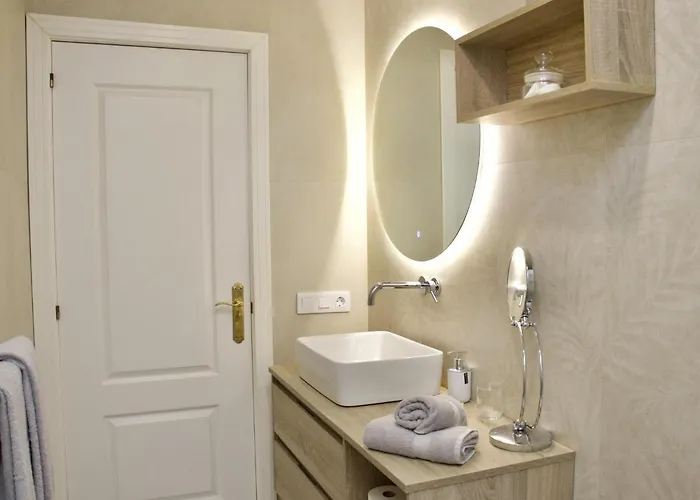 Duque Beachside Elegance Appartement *