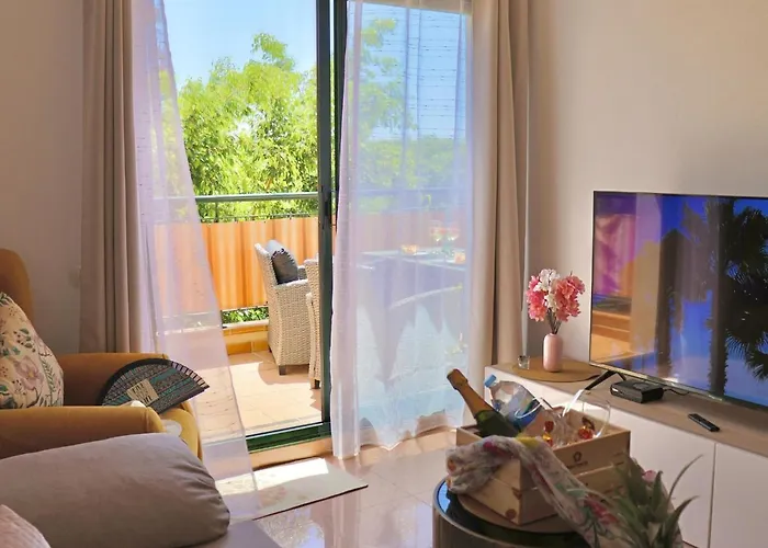 Duque Beachside Elegance * 阿德耶