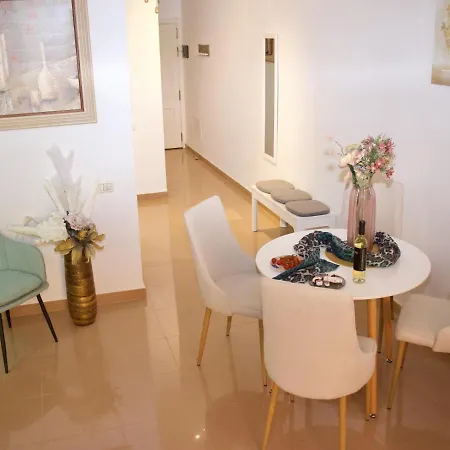Apartment Duque Beachside Elegance *